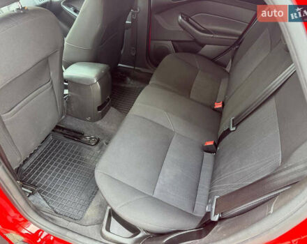 Красный Форд Фокус, объемом двигателя 2 л и пробегом 220 тыс. км за 7500 $, фото 20 на Automoto.ua