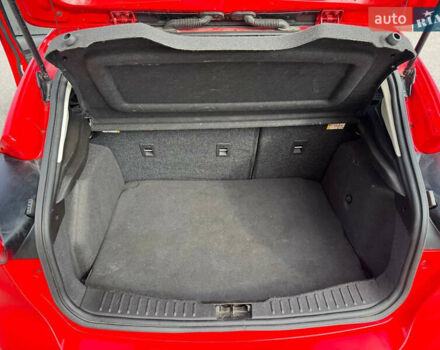 Красный Форд Фокус, объемом двигателя 2 л и пробегом 220 тыс. км за 7500 $, фото 10 на Automoto.ua