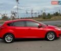 Красный Форд Фокус, объемом двигателя 2 л и пробегом 215 тыс. км за 7650 $, фото 6 на Automoto.ua