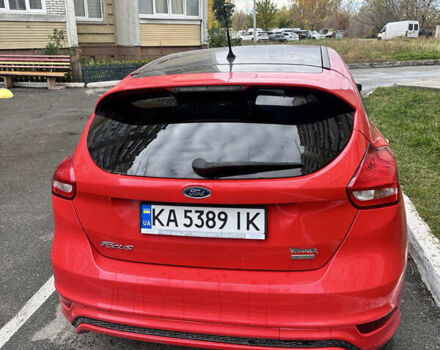 Красный Форд Фокус, объемом двигателя 1 л и пробегом 114 тыс. км за 7400 $, фото 4 на Automoto.ua