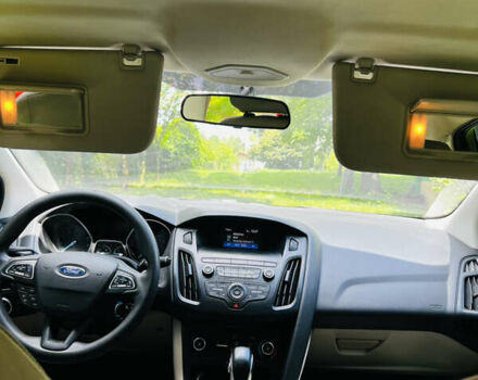 Красный Форд Фокус, объемом двигателя 1.9 л и пробегом 149 тыс. км за 7400 $, фото 7 на Automoto.ua