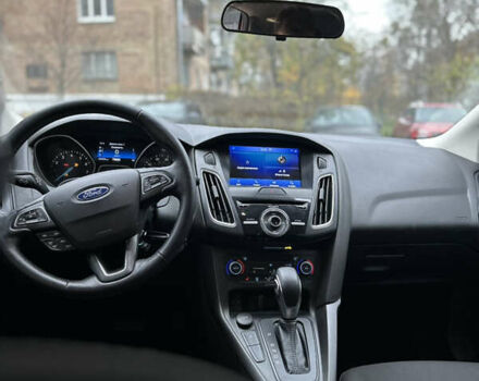 Червоний Форд Фокус, об'ємом двигуна 2 л та пробігом 89 тис. км за 11200 $, фото 11 на Automoto.ua