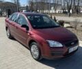 Красный Форд Фокус, объемом двигателя 1.6 л и пробегом 185 тыс. км за 3850 $, фото 1 на Automoto.ua