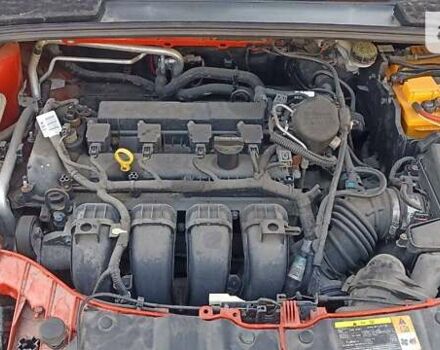 Червоний Форд Фокус, об'ємом двигуна 2 л та пробігом 105 тис. км за 7900 $, фото 69 на Automoto.ua