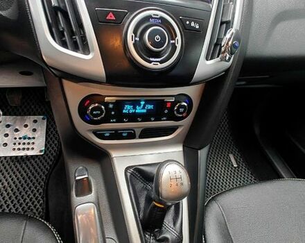 Красный Форд Фокус, объемом двигателя 1.6 л и пробегом 26 тыс. км за 13000 $, фото 9 на Automoto.ua