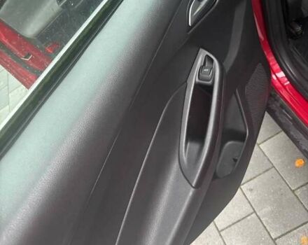 Красный Форд Фокус, объемом двигателя 2 л и пробегом 144 тыс. км за 7800 $, фото 6 на Automoto.ua