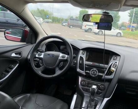 Червоний Форд Фокус, об'ємом двигуна 2 л та пробігом 151 тис. км за 8400 $, фото 4 на Automoto.ua