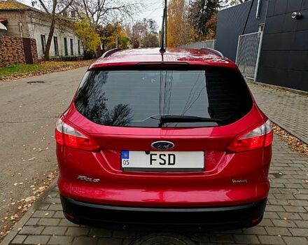 Красный Форд Фокус, объемом двигателя 1.6 л и пробегом 26 тыс. км за 13000 $, фото 3 на Automoto.ua