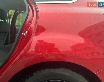 Красный Форд Фокус, объемом двигателя 2 л и пробегом 144 тыс. км за 7800 $, фото 12 на Automoto.ua