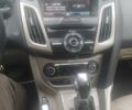 Красный Форд Фокус, объемом двигателя 2 л и пробегом 173 тыс. км за 7700 $, фото 3 на Automoto.ua