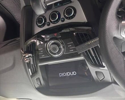 Красный Форд Фокус, объемом двигателя 2 л и пробегом 144 тыс. км за 7800 $, фото 15 на Automoto.ua