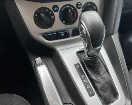 Форд Фокус 2013 у Черкасах на Automoto.ua Червоний Форд Фокус, об'ємом двигуна 2 л та пробігом 195 тис. км за 7200 $, фото 17 на Automoto.ua