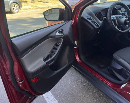 Красный Форд Фокус, объемом двигателя 2 л и пробегом 130 тыс. км за 6800 $, фото 7 на Automoto.ua