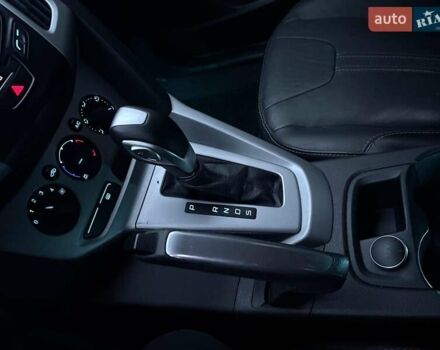 Червоний Форд Фокус, об'ємом двигуна 2 л та пробігом 166 тис. км за 7790 $, фото 27 на Automoto.ua