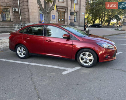Красный Форд Фокус, объемом двигателя 2 л и пробегом 130 тыс. км за 6800 $, фото 1 на Automoto.ua