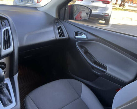 Красный Форд Фокус, объемом двигателя 2 л и пробегом 130 тыс. км за 6800 $, фото 11 на Automoto.ua