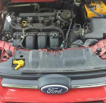 Красный Форд Фокус, объемом двигателя 2 л и пробегом 100 тыс. км за 7700 $, фото 10 на Automoto.ua