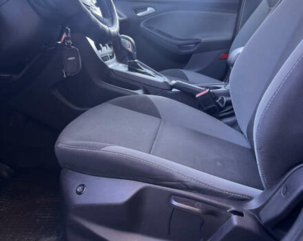 Красный Форд Фокус, объемом двигателя 2 л и пробегом 130 тыс. км за 6800 $, фото 8 на Automoto.ua