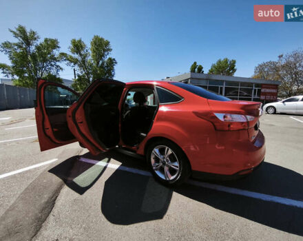 Форд Фокус 2013 у Одесі на Automoto.ua Червоний Форд Фокус, об'ємом двигуна 2 л та пробігом 140 тис. км за 7700 $, фото 16 на Automoto.ua
