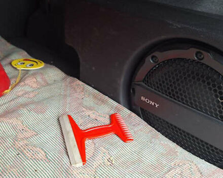 Красный Форд Фокус, объемом двигателя 2 л и пробегом 130 тыс. км за 9300 $, фото 6 на Automoto.ua