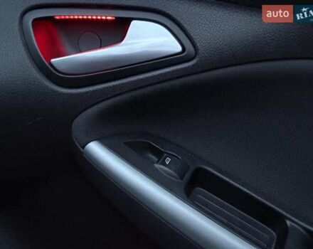 Червоний Форд Фокус, об'ємом двигуна 2 л та пробігом 166 тис. км за 7790 $, фото 33 на Automoto.ua