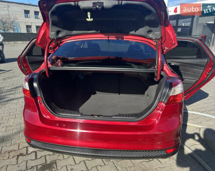 Червоний Форд Фокус, об'ємом двигуна 2 л та пробігом 165 тис. км за 7100 $, фото 25 на Automoto.ua