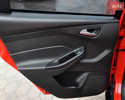 Червоний Форд Фокус, об'ємом двигуна 2 л та пробігом 207 тис. км за 6999 $, фото 19 на Automoto.ua