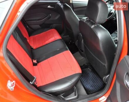 Червоний Форд Фокус, об'ємом двигуна 2 л та пробігом 207 тис. км за 6999 $, фото 24 на Automoto.ua