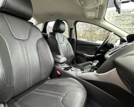 Красный Форд Фокус, объемом двигателя 2 л и пробегом 146 тыс. км за 8200 $, фото 26 на Automoto.ua