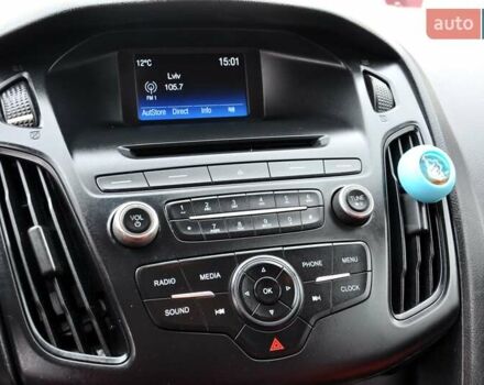 Червоний Форд Фокус, об'ємом двигуна 2 л та пробігом 207 тис. км за 6999 $, фото 33 на Automoto.ua