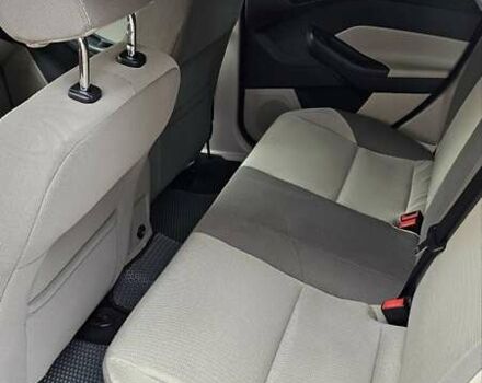 Червоний Форд Фокус, об'ємом двигуна 2 л та пробігом 130 тис. км за 7200 $, фото 7 на Automoto.ua