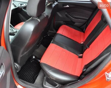 Червоний Форд Фокус, об'ємом двигуна 2 л та пробігом 207 тис. км за 6999 $, фото 20 на Automoto.ua