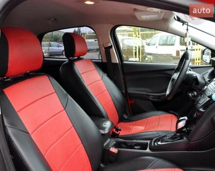 Червоний Форд Фокус, об'ємом двигуна 2 л та пробігом 207 тис. км за 6999 $, фото 28 на Automoto.ua