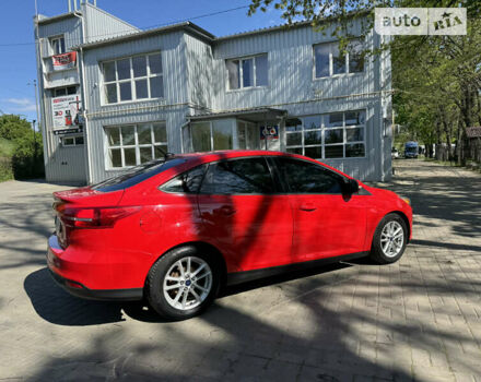 Красный Форд Фокус, объемом двигателя 2 л и пробегом 98 тыс. км за 8500 $, фото 12 на Automoto.ua