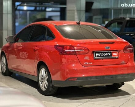 Червоний Форд Фокус, об'ємом двигуна 2 л та пробігом 162 тис. км за 9490 $, фото 5 на Automoto.ua