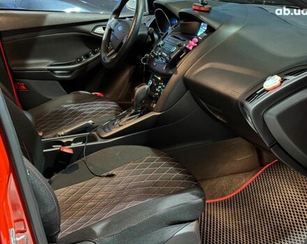Червоний Форд Фокус, об'ємом двигуна 2 л та пробігом 162 тис. км за 9490 $, фото 17 на Automoto.ua