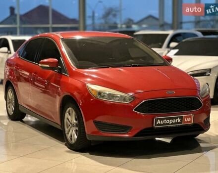Червоний Форд Фокус, об'ємом двигуна 2 л та пробігом 162 тис. км за 9490 $, фото 2 на Automoto.ua