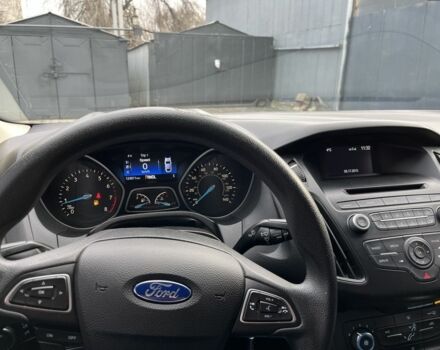 Красный Форд Фокус, объемом двигателя 2 л и пробегом 124 тыс. км за 8300 $, фото 10 на Automoto.ua