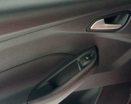 Червоний Форд Фокус, об'ємом двигуна 2 л та пробігом 125 тис. км за 8500 $, фото 41 на Automoto.ua