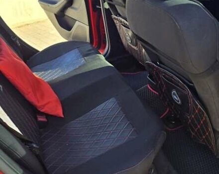 Червоний Форд Фокус, об'ємом двигуна 2 л та пробігом 162 тис. км за 9000 $, фото 13 на Automoto.ua