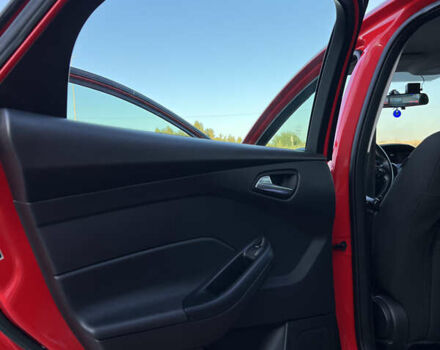 Форд Фокус 2015 у Львові на Automoto.ua Червоний Форд Фокус, об'ємом двигуна 2 л та пробігом 129 тис. км за 8800 $, фото 13 на Automoto.ua