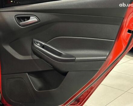Червоний Форд Фокус, об'ємом двигуна 2 л та пробігом 162 тис. км за 9490 $, фото 13 на Automoto.ua