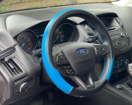 Красный Форд Фокус, объемом двигателя 2 л и пробегом 248 тыс. км за 6490 $, фото 13 на Automoto.ua