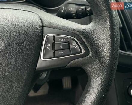 Форд Фокус 2015 у Києві на Automoto.ua Червоний Форд Фокус, об'ємом двигуна 2 л та пробігом 121 тис. км за 7490 $, фото 19 на Automoto.ua