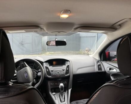 Красный Форд Фокус, объемом двигателя 2 л и пробегом 124 тыс. км за 8300 $, фото 6 на Automoto.ua