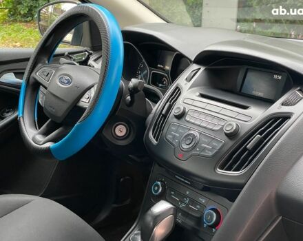 Красный Форд Фокус, объемом двигателя 2 л и пробегом 248 тыс. км за 6490 $, фото 24 на Automoto.ua