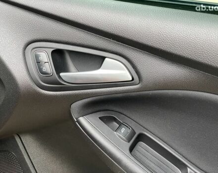 Красный Форд Фокус, объемом двигателя 2 л и пробегом 248 тыс. км за 6490 $, фото 25 на Automoto.ua