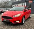 Красный Форд Фокус, объемом двигателя 2 л и пробегом 126 тыс. км за 7700 $, фото 1 на Automoto.ua