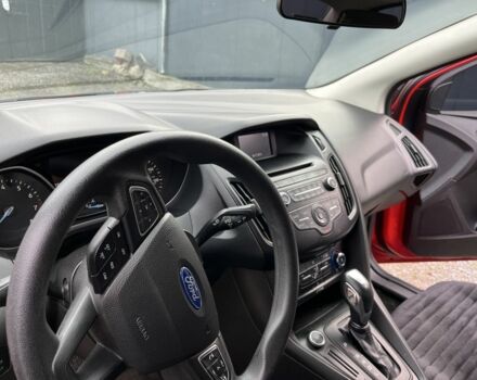 Красный Форд Фокус, объемом двигателя 2 л и пробегом 124 тыс. км за 8300 $, фото 5 на Automoto.ua