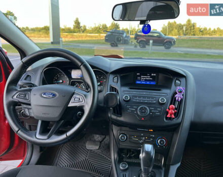 Форд Фокус 2015 у Львові на Automoto.ua Червоний Форд Фокус, об'ємом двигуна 2 л та пробігом 129 тис. км за 8800 $, фото 11 на Automoto.ua